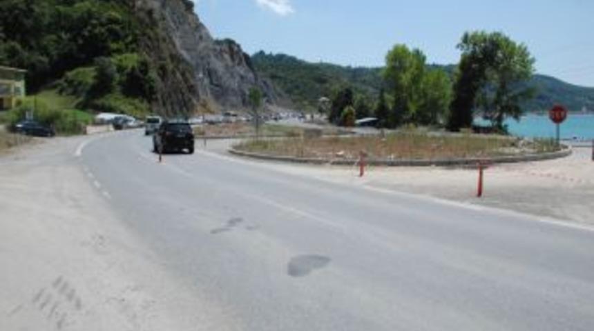 "G&ouml;ktepealtı'ndaki kavşak k&uuml;&ccedil;&uuml;lt&uuml;lmeli"