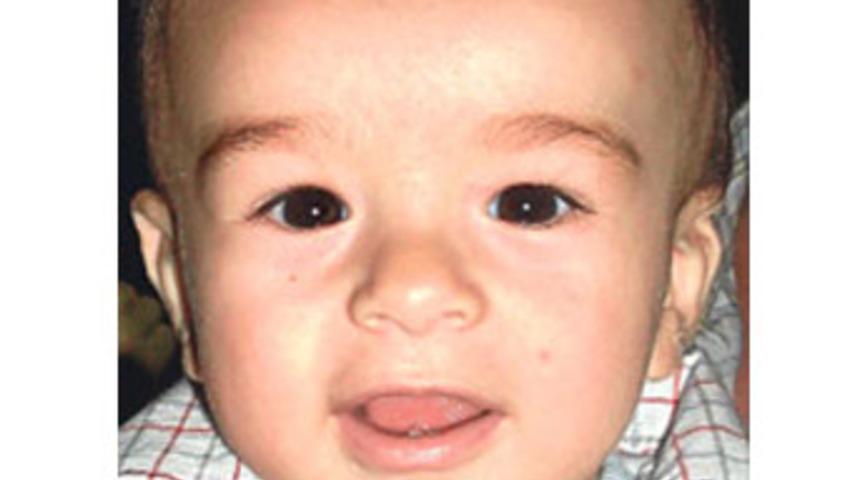 Eniştesi ikinci kattan attı, &ouml;ld&uuml;