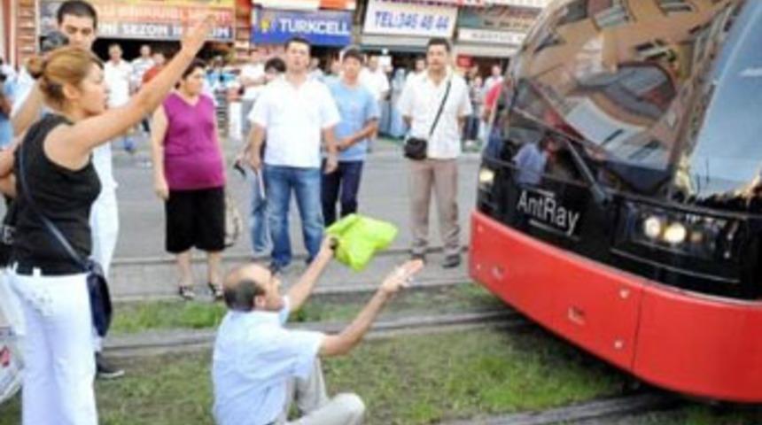 Antalya'da kesintisiz ulaşım isyanı