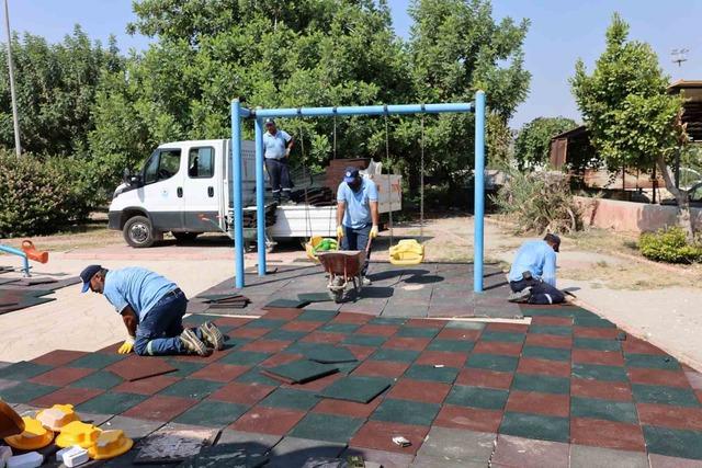 Akdeniz&rsquo;de parklar yenileniyor, &ccedil;ocuklar i&ccedil;in daha g&uuml;venli hale getiriliyor 1