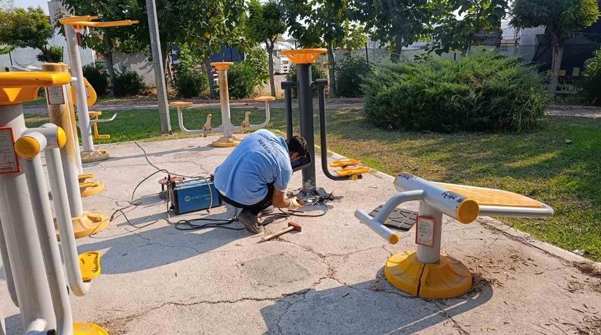 Akdeniz&rsquo;de parklar yenileniyor, &ccedil;ocuklar i&ccedil;in daha g&uuml;venli hale getiriliyor