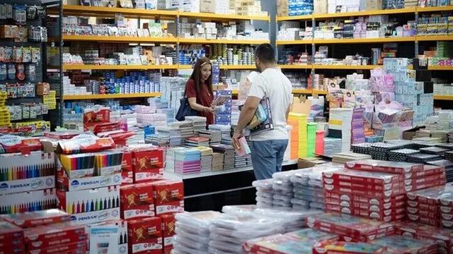 Okulların açılmasına günler kala kırtasiye alışverişi hızlandı