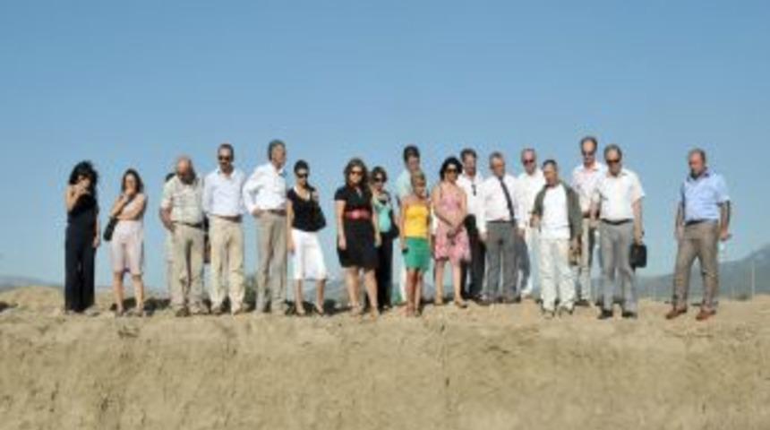 Kum ve taş ocaklarıyla çimento fabrikalarının şehirdışına çıkarılması istendi