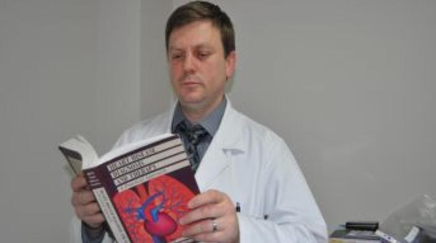 Bir lisan bir insan sözünden yola çıktı, 8 dil öğrendi