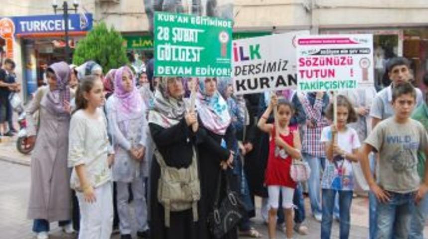 Mazlum-Der: Kur'an &ouml;ğretiminde 12 yaş sınırı kaldırılsın