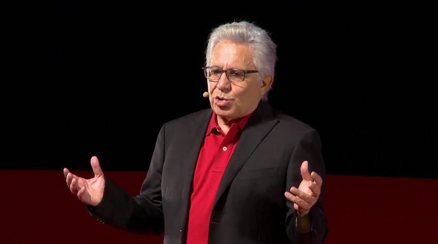 Z&uuml;lf&uuml; Livaneli'den 'Yiğidim Aslanım' a&ccedil;ıklaması! Yeni Parti'den rica etti