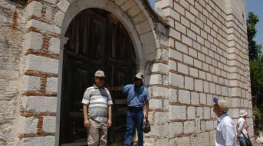 PA&Uuml; Rekt&ouml;r&uuml; Bağcı, Yatağan'daki Stratonikeia kazılarını inceledi