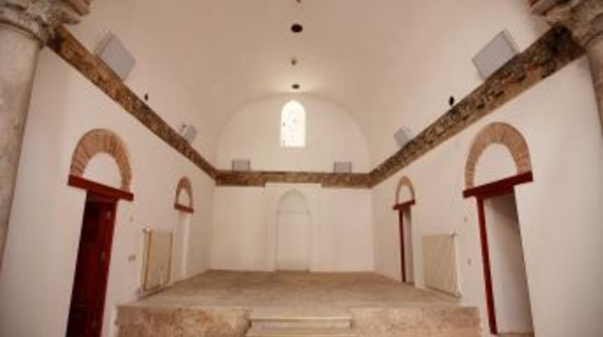 Tarihi Lala Paşa Medresesi, &ccedil;ocuk k&uuml;t&uuml;phanesi oluyor