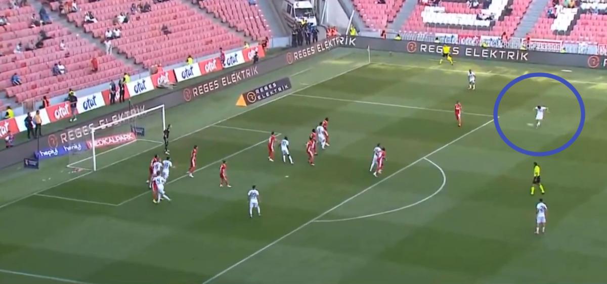 Cengiz Ünder den Samsunspor a şov! 5 dakikada 2 gol 3
