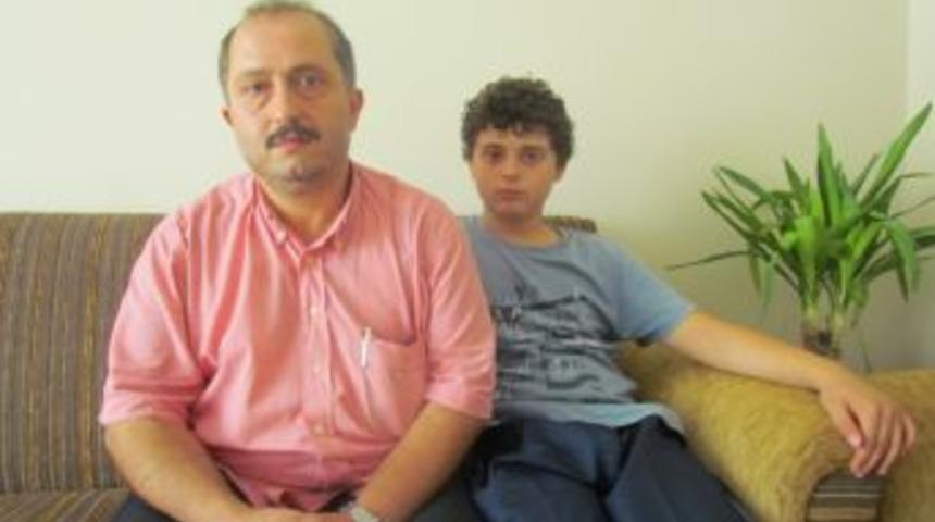 K&uuml;lt&uuml;r Bakanlığı'nın adını kullanarak kitap satan firma, vatandaşı mağdur ediyor