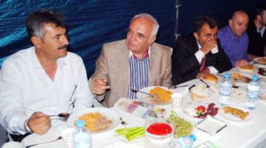 Elitaş: Hayat m&uuml;cadelesi veren o insanlar i&ccedil;in T&uuml;rkiye d&uuml;nyaya &ouml;rnek oldu