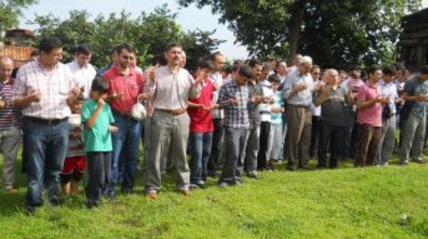 Giresun Seyyid Vakkas Eğitim Vakfı'ndan Afrika i&ccedil;in yağmur duası