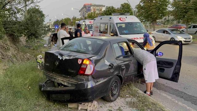 Samsun&rsquo;da otomobil &ccedil;&ouml;p konteynerine &ccedil;arptı 3
