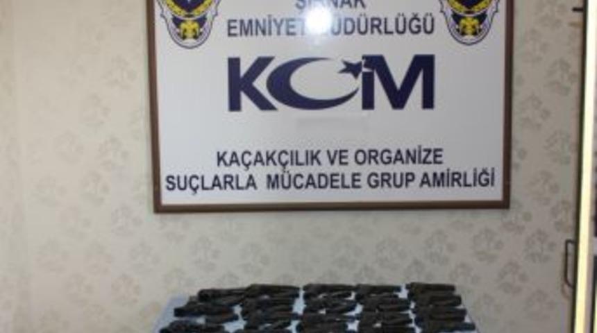 Cizre'de Kuzey Irak'tan getirilen 20 tabanca ele ge&ccedil;irildi