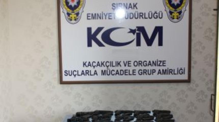 Şırnak Emniyet Müdürlüğü, silah kaçakçılarına göz açtırmıyor