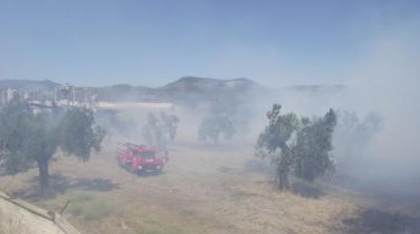 Edremit İtfaiyesi hafta sonunu yangınlarla ge&ccedil;irdi