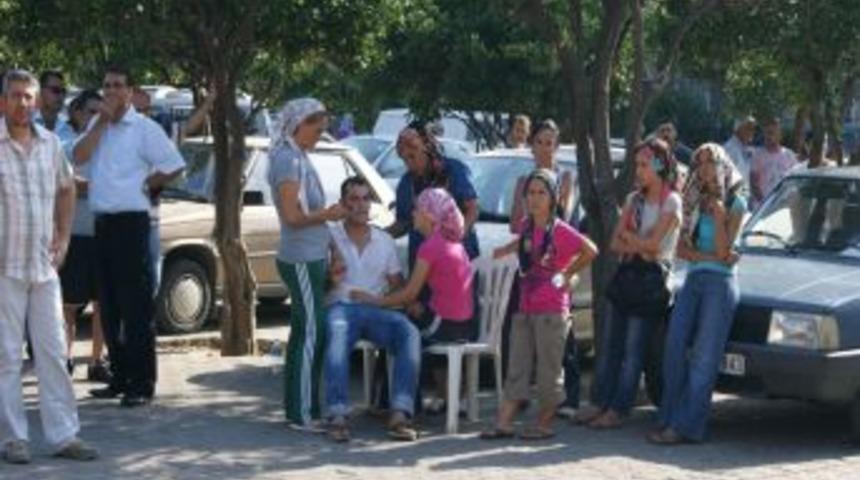 Oğlunun d&uuml;ğ&uuml;n g&uuml;n&uuml; kazada &ouml;len Kenan Kurt son yolculuğuna uğurlandı