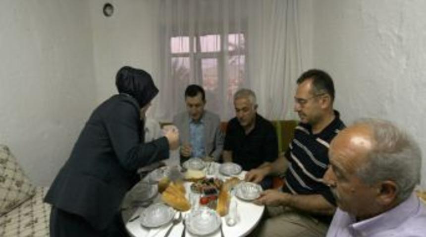 AK Parti Milletvekili İşler, &Ccedil;ubuk'ta hemşehrilerinin iftar sofrasına konuk oldu