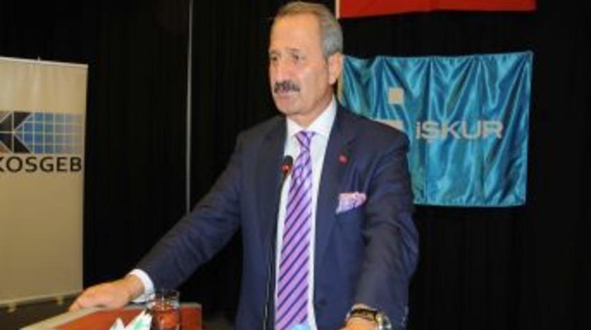 &lsquo;T&uuml;rkiye'de işsizlik azaldı, istihdam y&uuml;kseldi&rsquo;