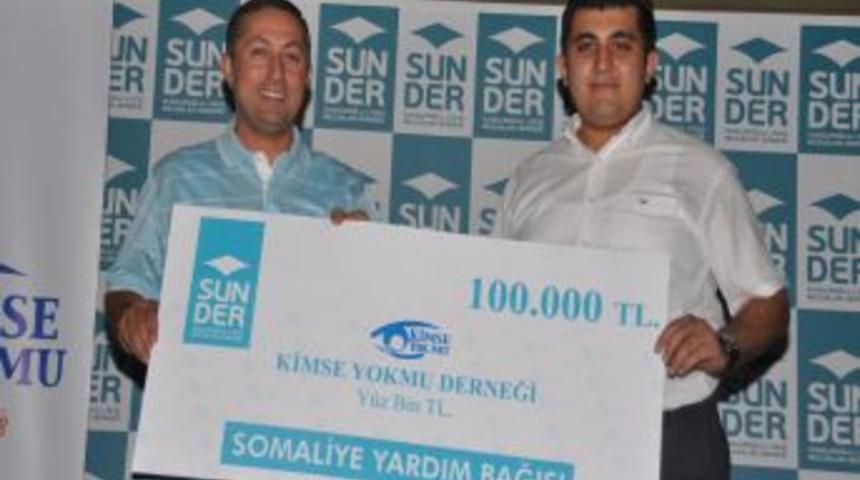 Somali i&ccedil;in e-mail zinciri ile rekor bağışa ulaştılar