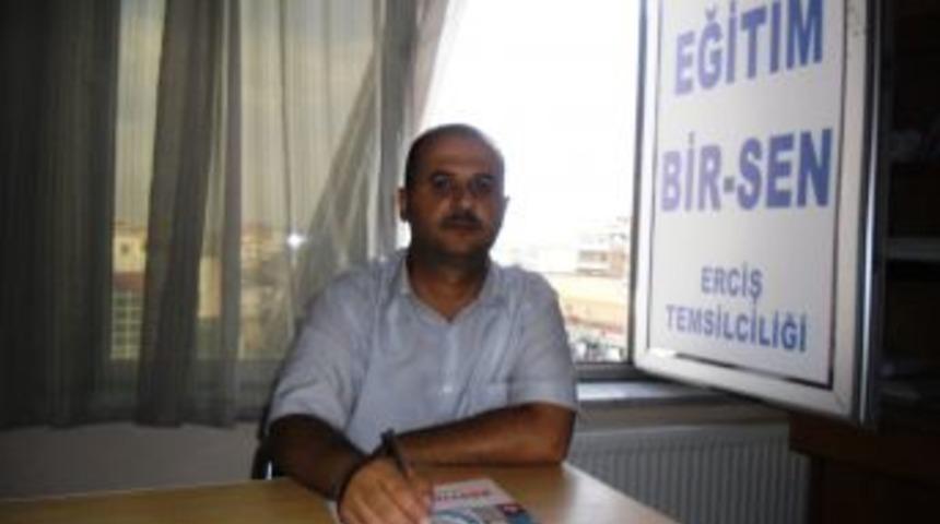 Erciş Eğitim Bir Sen, iftar paralarını Somali'ye g&ouml;nderdi