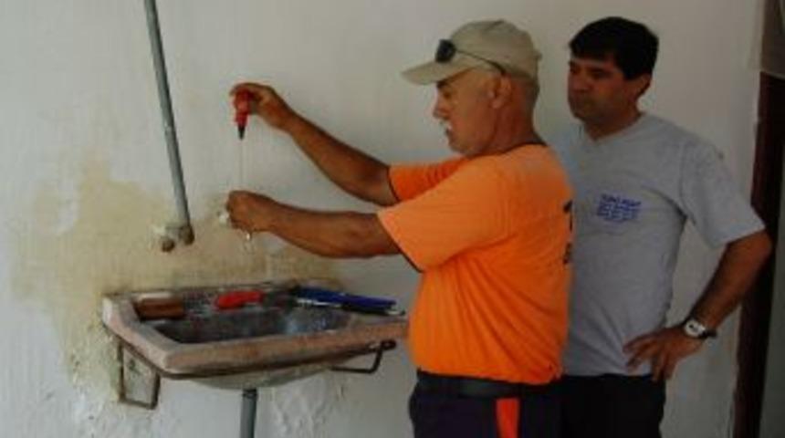 Belediyeden &uuml;cretsiz musluk tamiri