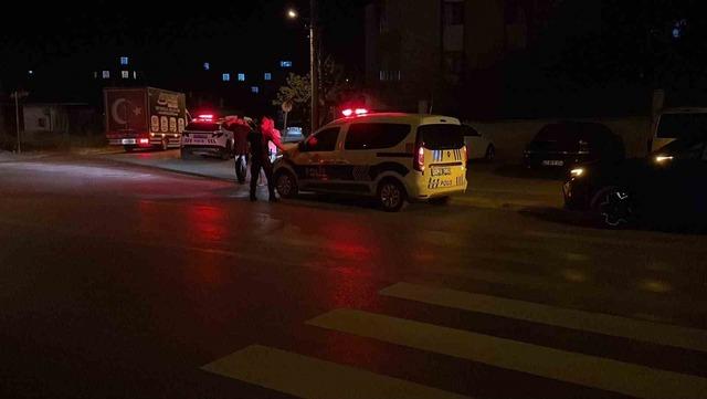 Cadde üzerindeki kavga kanlı bitti: 1 yaralı 2