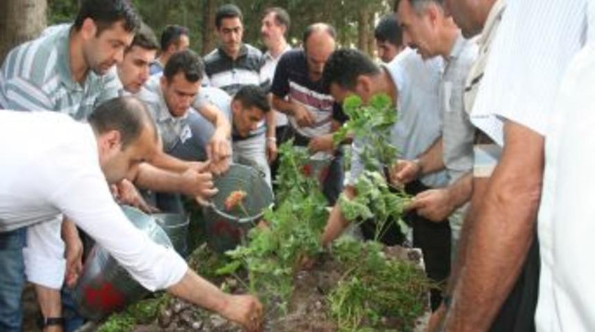 Vefat eden Şehitkamil Milli Eğitim M&uuml;d&uuml;r&uuml; &Ccedil;am, dualarla uğurlandı