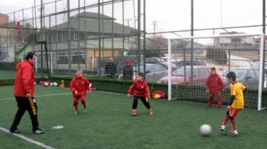 Bursa Galatasaray Futbol Okulu kayıtları başladı