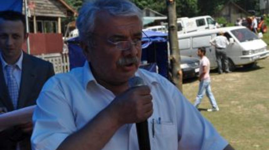 Sans&uuml;r kalktı, ya otosans&uuml;r?