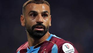 Trabzonspor'da Konya h&uuml;sranı sonrası deprem! Spor yazarlarından zehir zemberek eleştiriler: "Gerekirse Salah'ı da yedeğe &ccedil;ekeceksin!"
