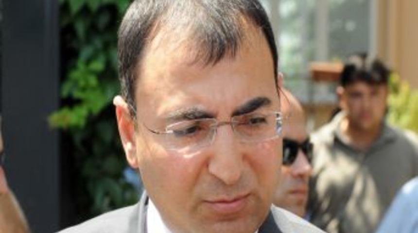 Diyarbakır'da emniyet binasına bombalı saldırı: 5 polis yaralı