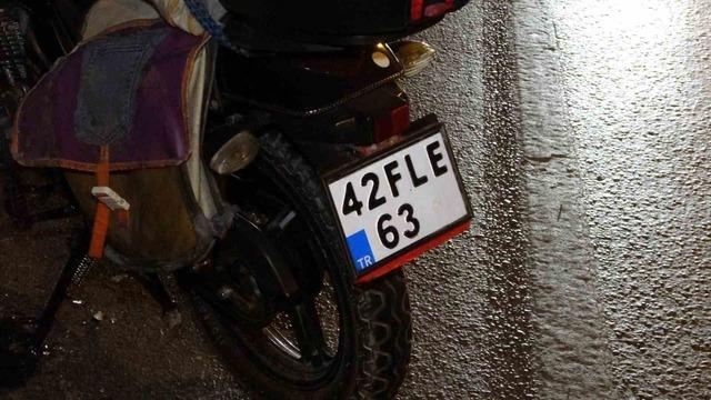 Manavgat’ta motosiklet yayaya çarptı: 1’i ağır 2 yaralı 3