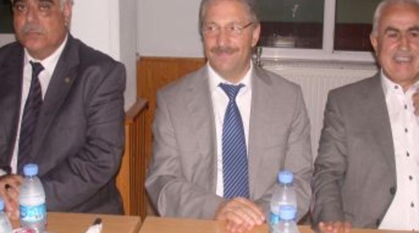 Giresun İl M&uuml;ft&uuml;l&uuml;ğ&uuml;'n&uuml;n iftar yemeği Giresunluları bir araya getirdi