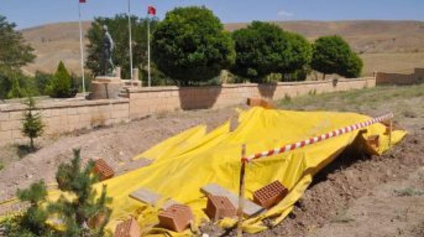 Kayıp şehidin eşinden sitem: Devlet şehidine b&ouml;ylemi sahip &ccedil;ıkar?