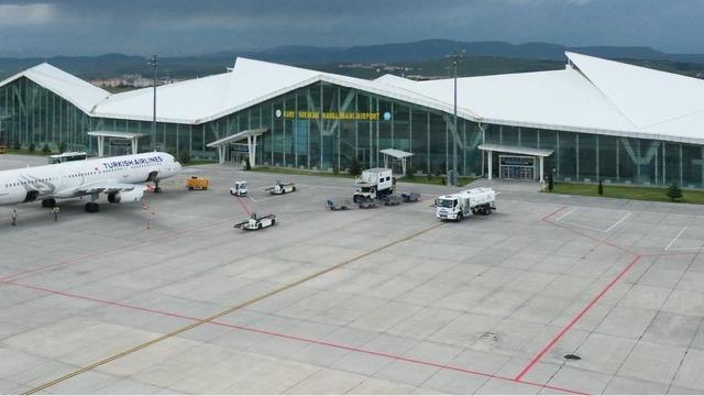 Kars Harakani Havalimanı’nda 8 ayda 423 bin yolcu trafiği