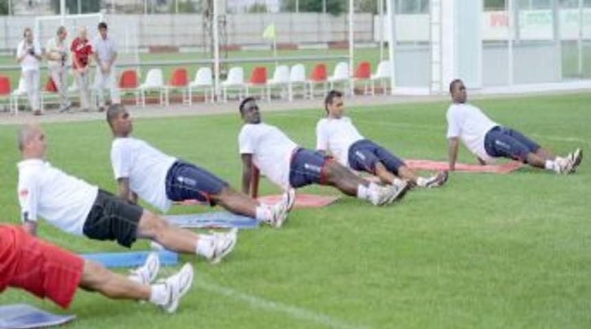 Samsunspor iki g&uuml;nl&uuml;k izin sonrası &ccedil;alışmalara tekrar başladı