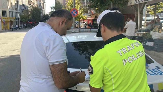 Polislerin gözü önünde ters yöne girdi, 10 bin lira ceza yedi 2