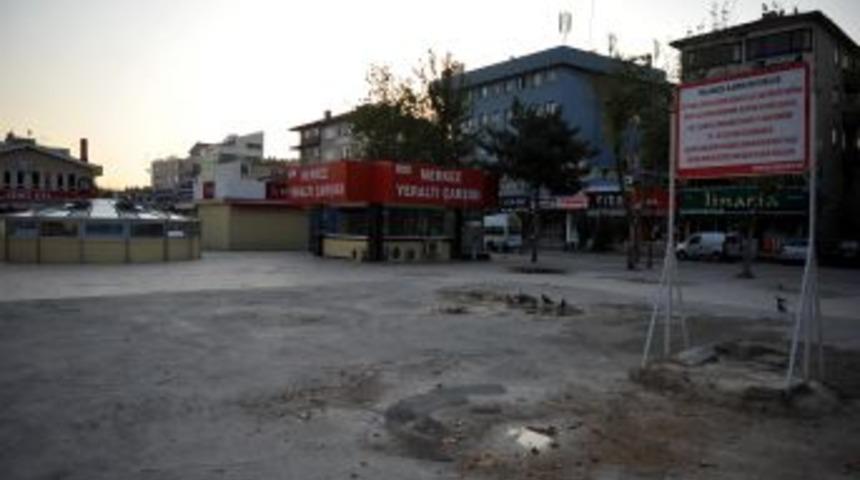 Belediye yıktığı d&uuml;kkanı mahkeme kararıyla yeniden yapacak