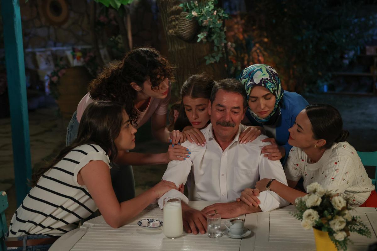 Evlilik Güzeldir 2. bölümde ortalık karışıyor! Evlilik Güzeldir 2. bölüm fragmanı 6