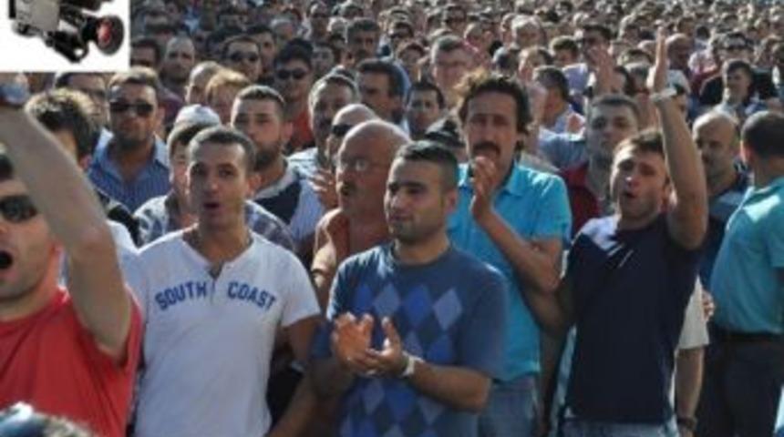 İş&ccedil;iler belediyeye y&uuml;r&uuml;d&uuml;!..