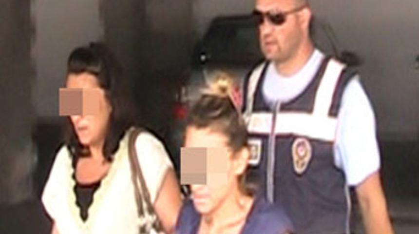 Kız kardeşlerden i&ccedil; &ccedil;amaşırlı gasp