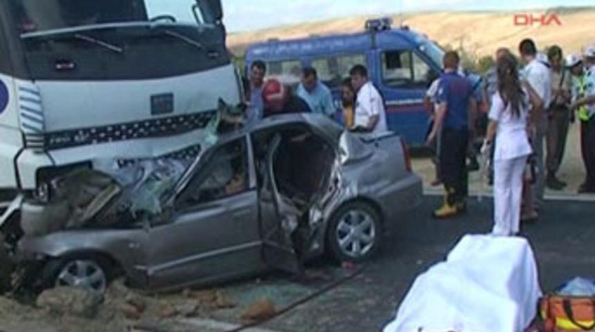 Katliam gibi kaza; 6 &ouml;l&uuml;