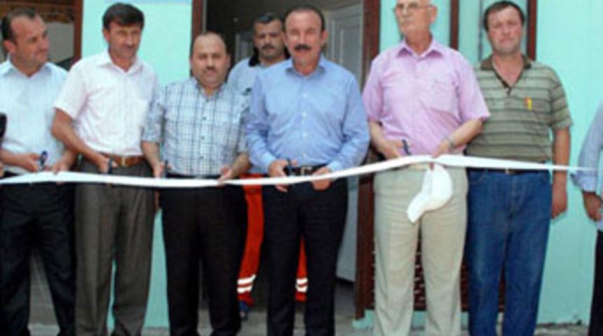 &Uuml;cretsiz umumi tuvalete kurdelalı a&ccedil;ılış