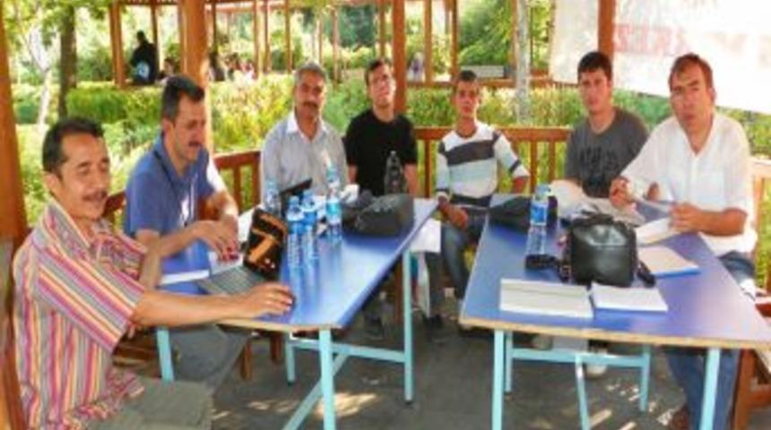 Kırıkkale Eğitimciler Derneği'nden &ouml;ğrencilere tercih desteği