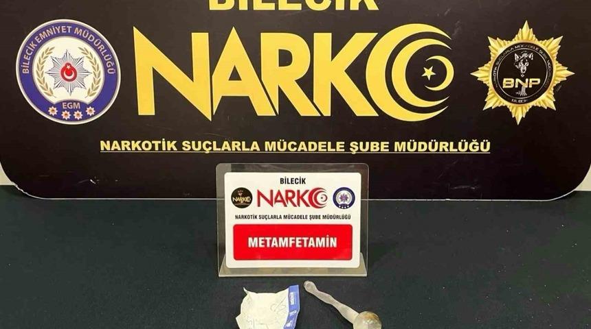 Bilecik&rsquo;te uyuşturucu operasyonu: 2 ş&uuml;pheli yakalandı