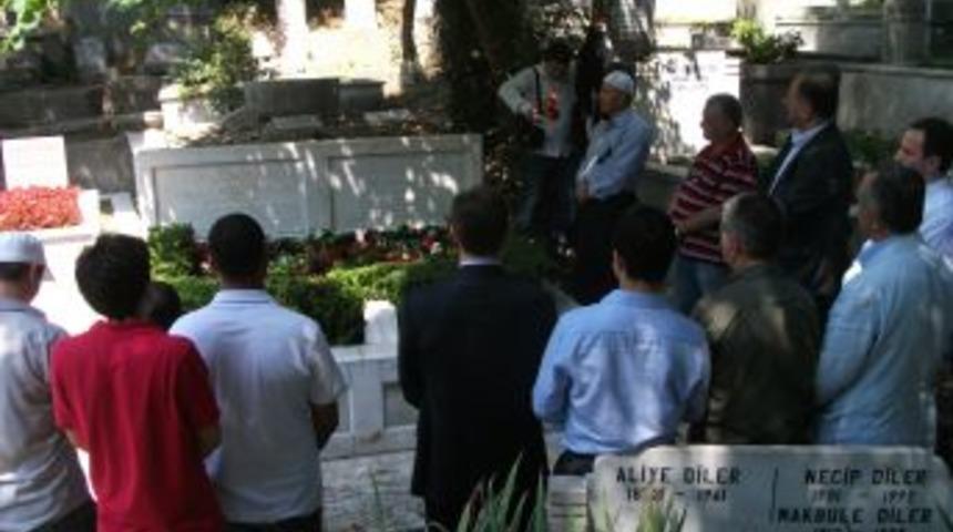 Hayırsever işadamı Aydın Bolak, &ouml;l&uuml;m yıld&ouml;n&uuml;m&uuml;nde unutulmadı