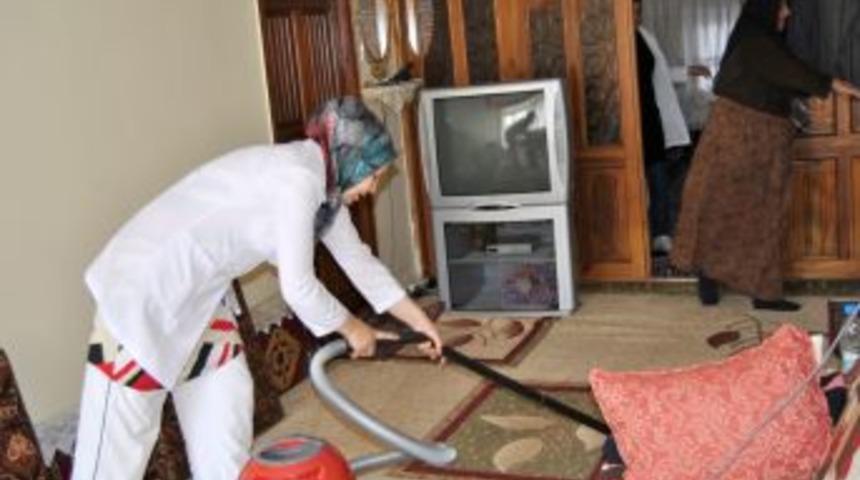 Belediye bakıma muhta&ccedil;lar i&ccedil;in ekip kurdu