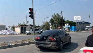 Osmaniye&rsquo;de iki otomobil &ccedil;arpıştı: 3 yaralı