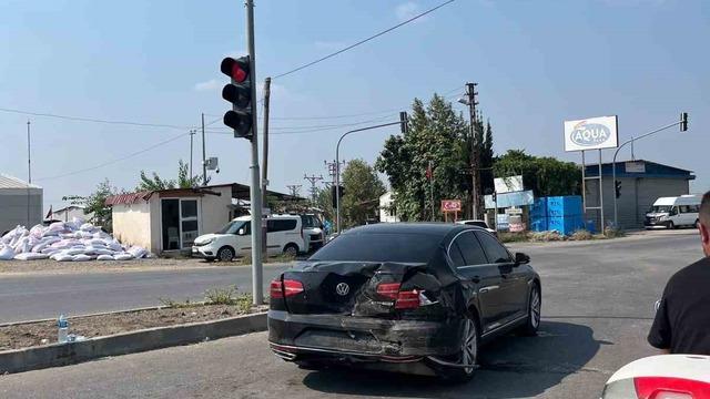 Osmaniye’de iki otomobil çarpıştı: 3 yaralı